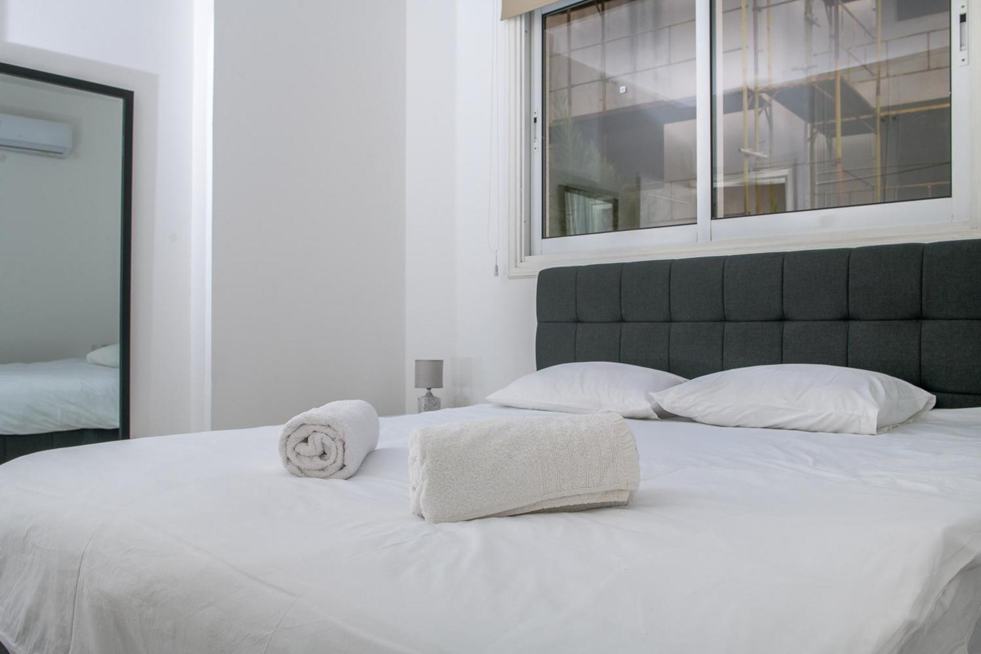 Maple Oak Apartment 401 Larnaca Dış mekan fotoğraf